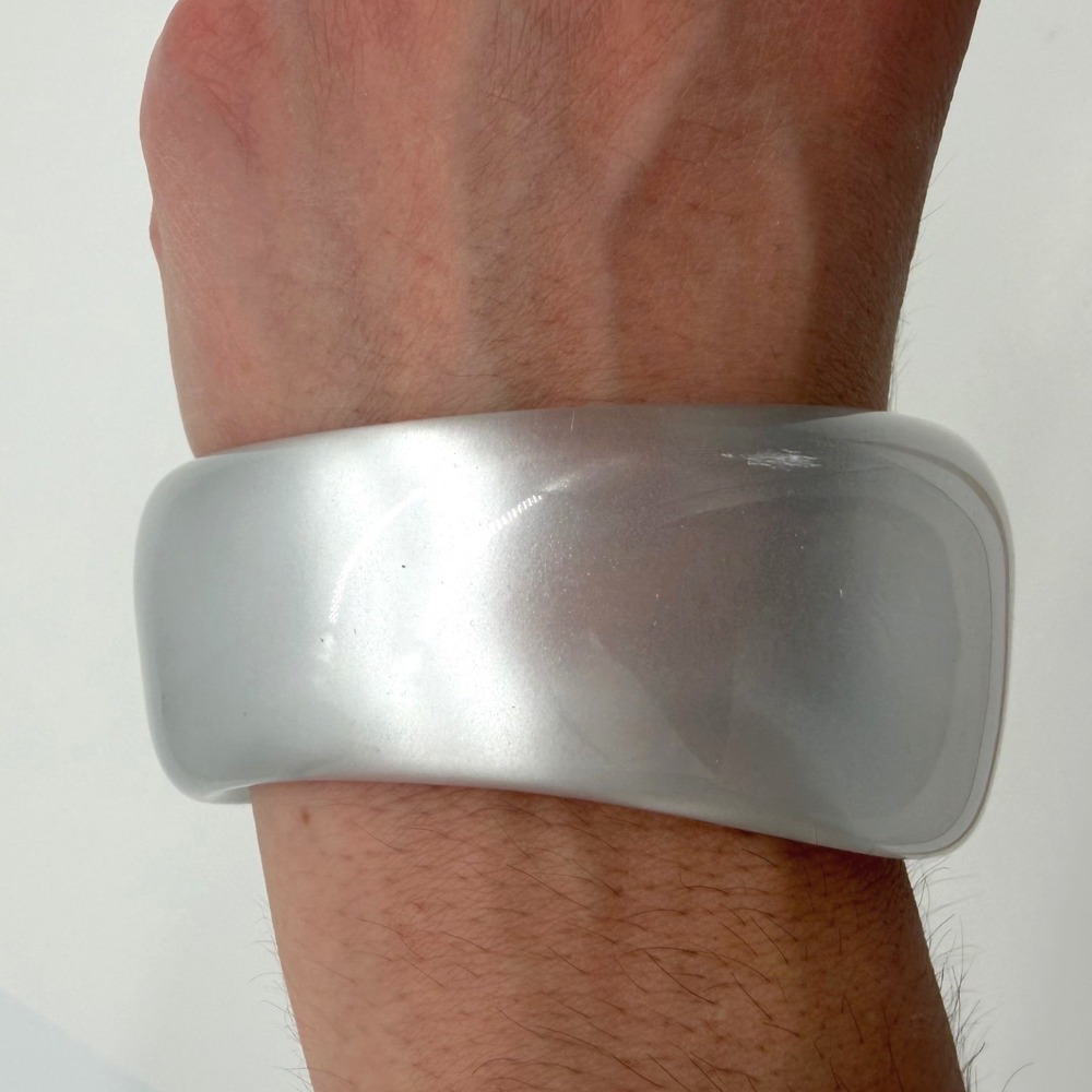 Vintage Frosted Lucite Bangle Bracelet Translucent Silver Gray Chunky 7.75"